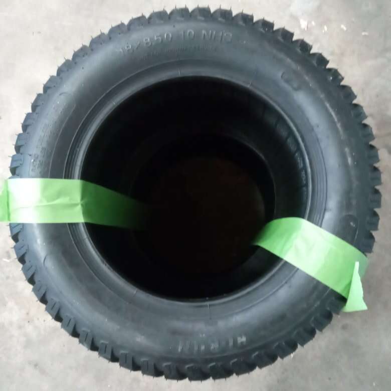 18x8.5x10 NHS lawn tires