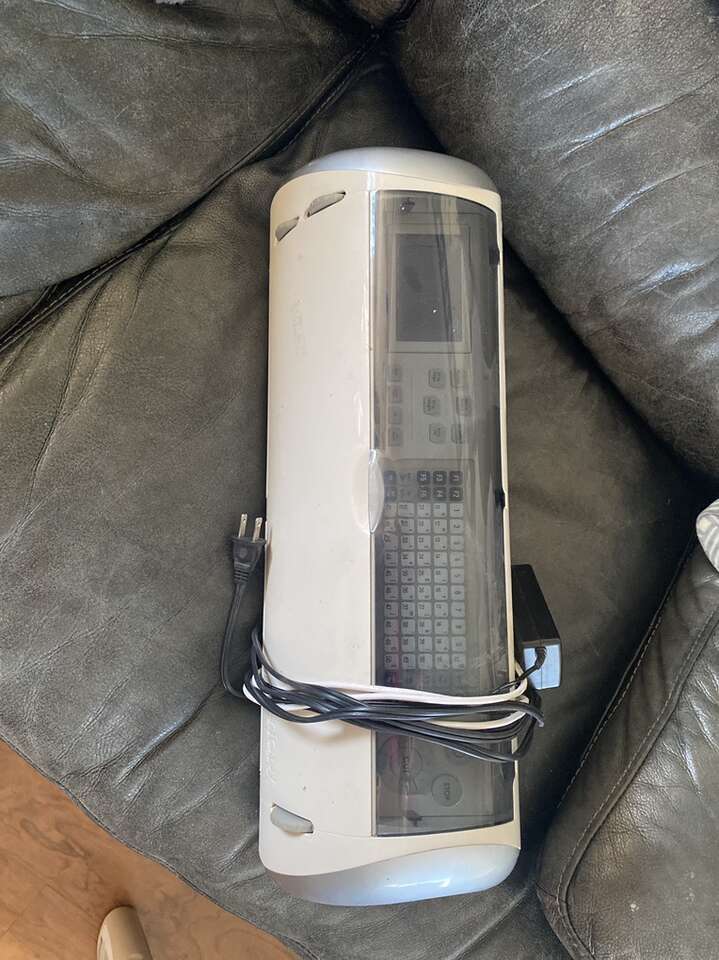 Cricket Expression Machine