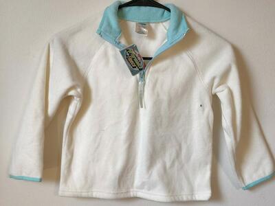 Old Navy Performance Fleece, Childs size 5. Cute
