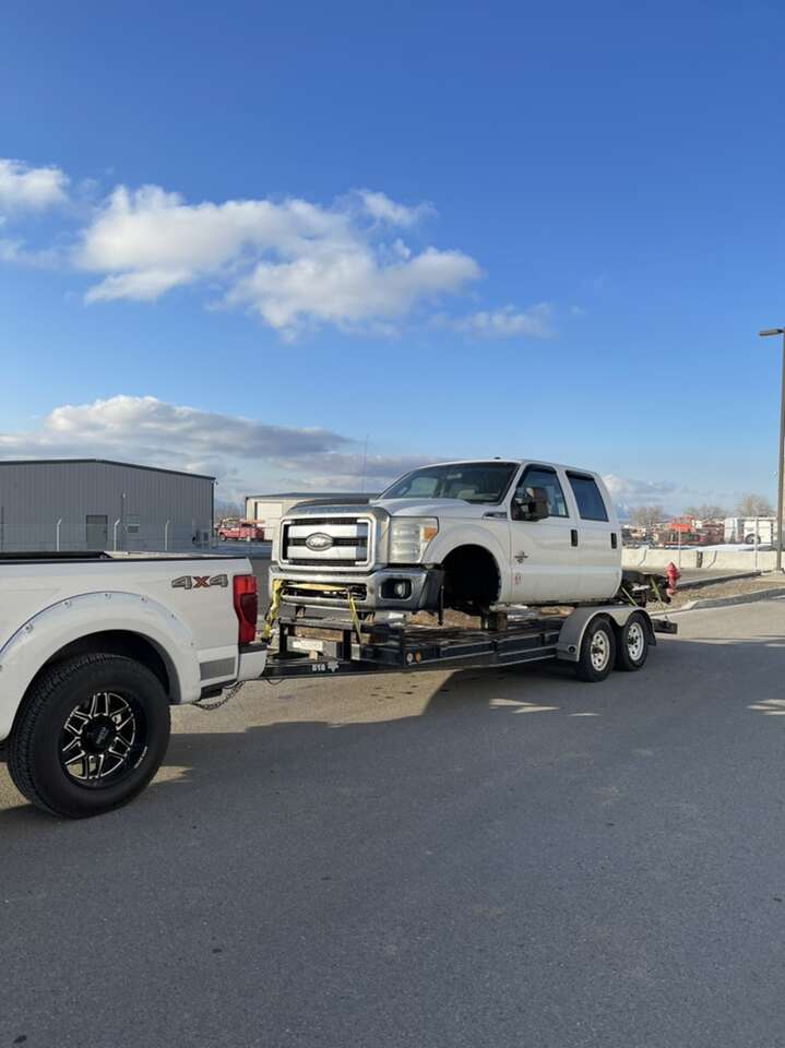 2011 F350 Part Out Auto Parts and Accessories