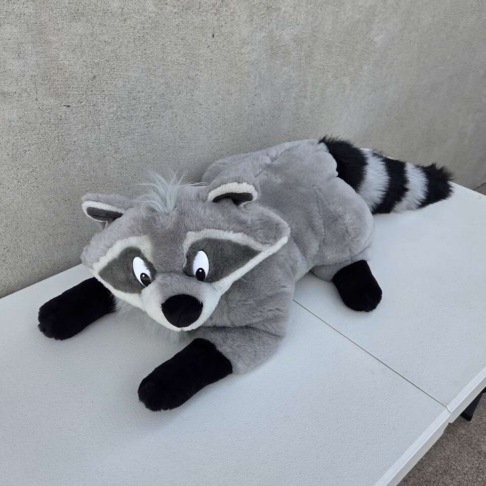 Disney pocahantas Meeko vintage raccoon  mattel