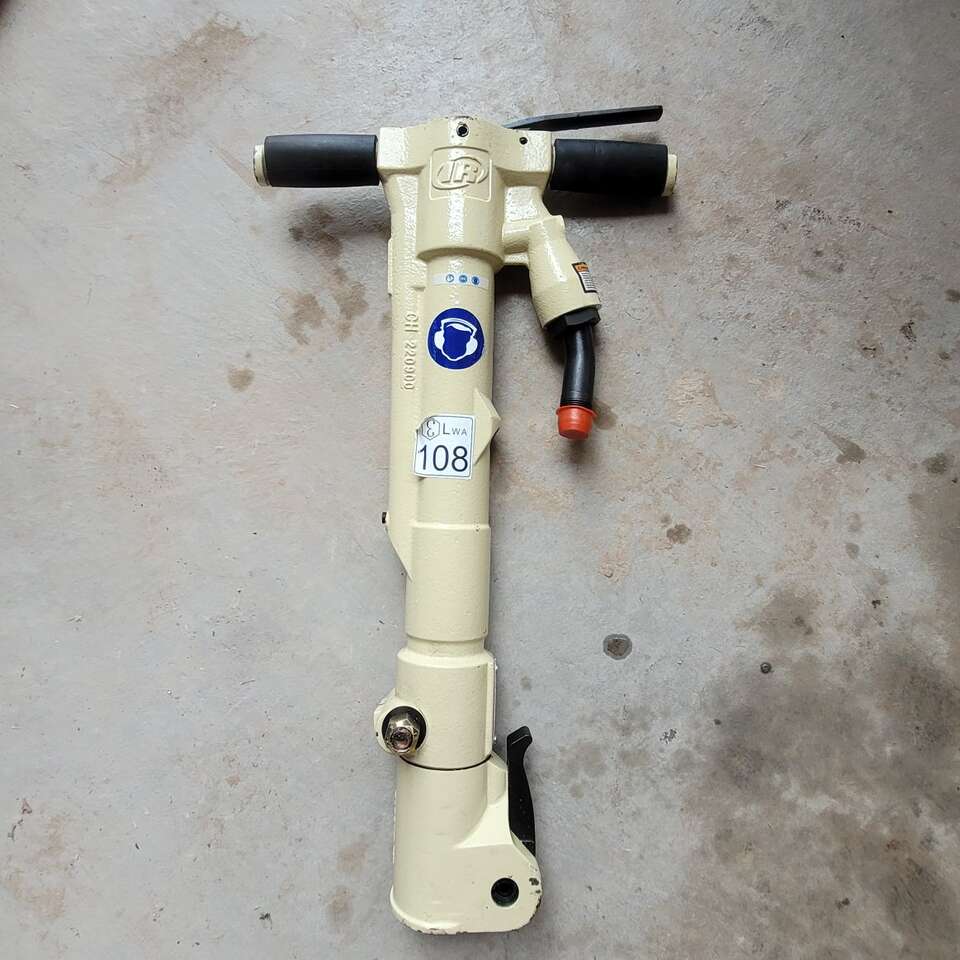 NEW Ingersoll Rand PB35AL8 Pneumatic Breaker