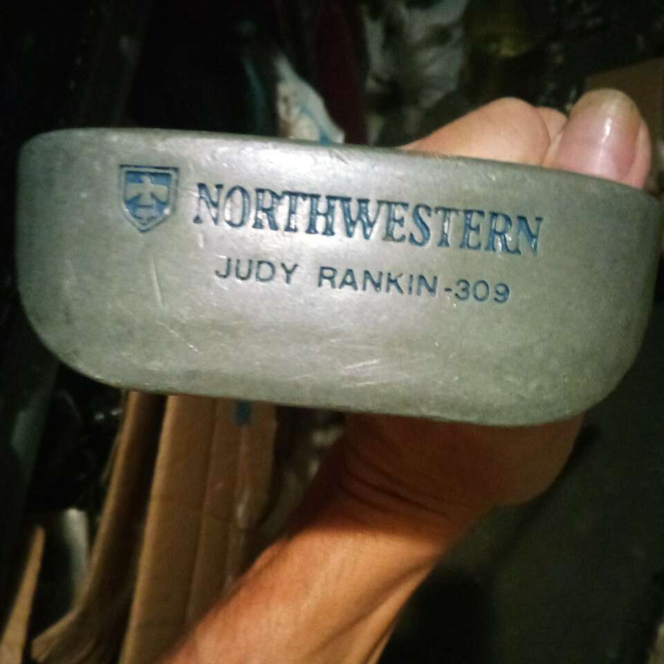 Woman's putter