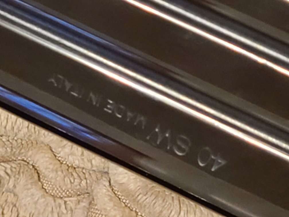 40 S & W  15 round magazines (Berretta)