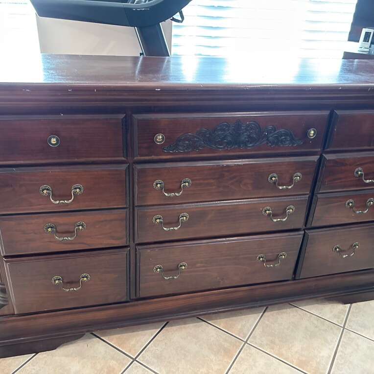 Dresser Furniture