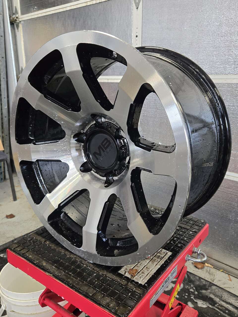 2 MB Legacy 17X8.5 6-135.00 Et-6 SLMCBA Wheels