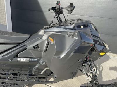 2023 850 Turbo Skidoo 165