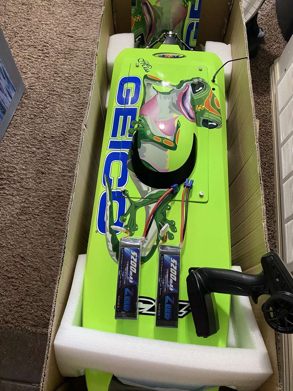 Miss Geico RC boat Toys