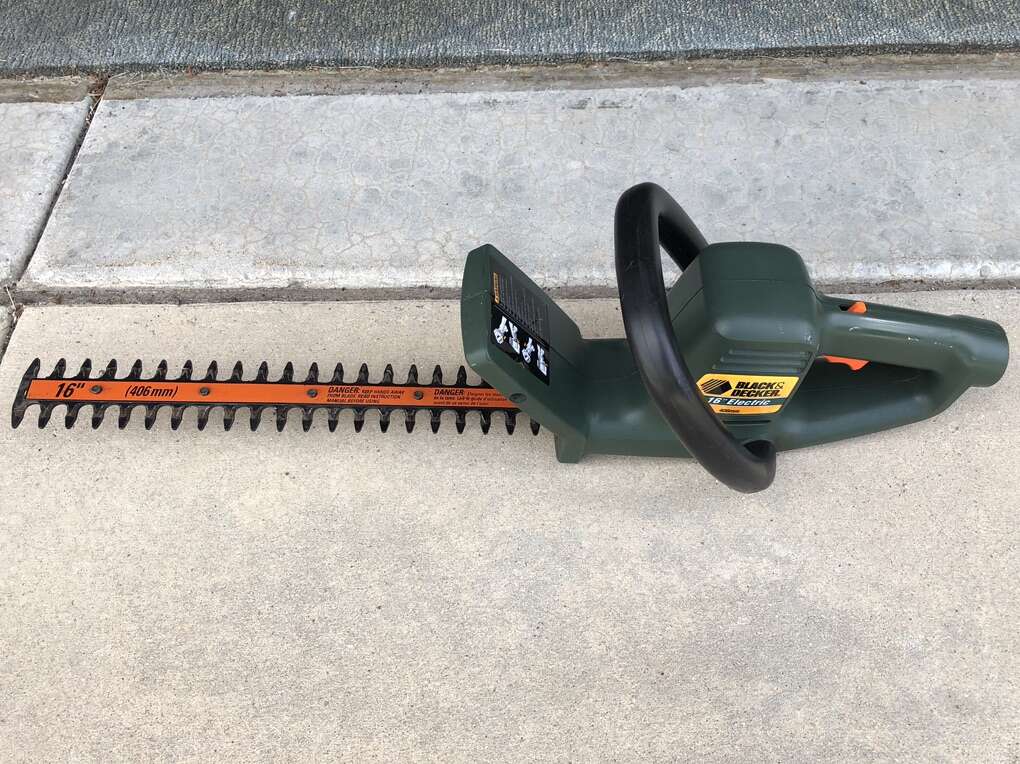 Black & Decker Electric Trimmer