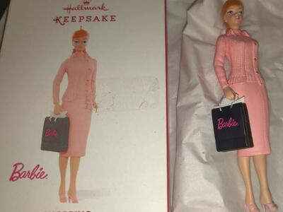 Hallmark 2015 Keepsake Ornament ~ Hallmark Shopping Barbie * New in Box