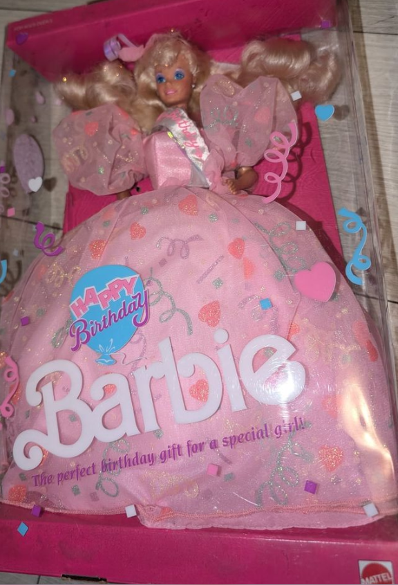VINTAGE BIRTHDAY BARBIE DOLL Mattel 1990 - Pink Dress NEW IN BOX