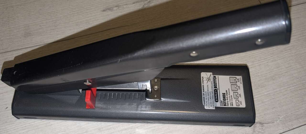 Stanley Bostitch Stapler Heavy Duty B310HDS - Staples up to 150 sheets