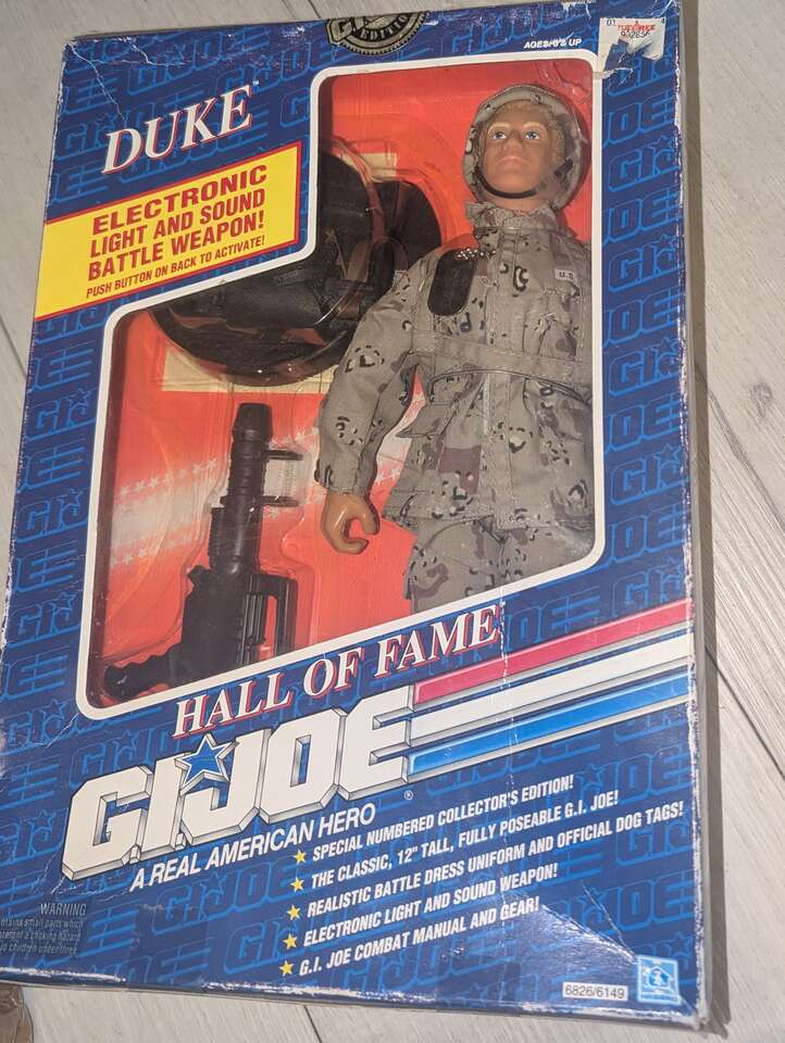 G.I.JOE DUKE HALL OF FAME ELECTRONIC LIGHT & SOUND BATTLE WEAPON VINTAGE IN BOX  (1991)