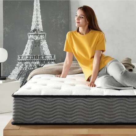 NEW IN BOX Zinus King size mattress