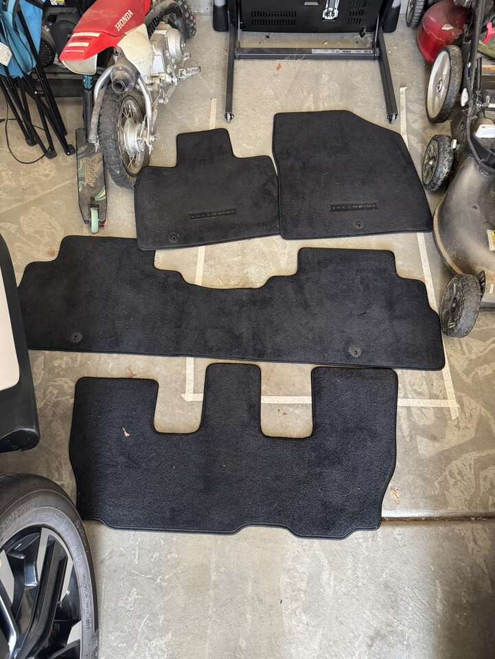 2023 Telluride Floor Mats