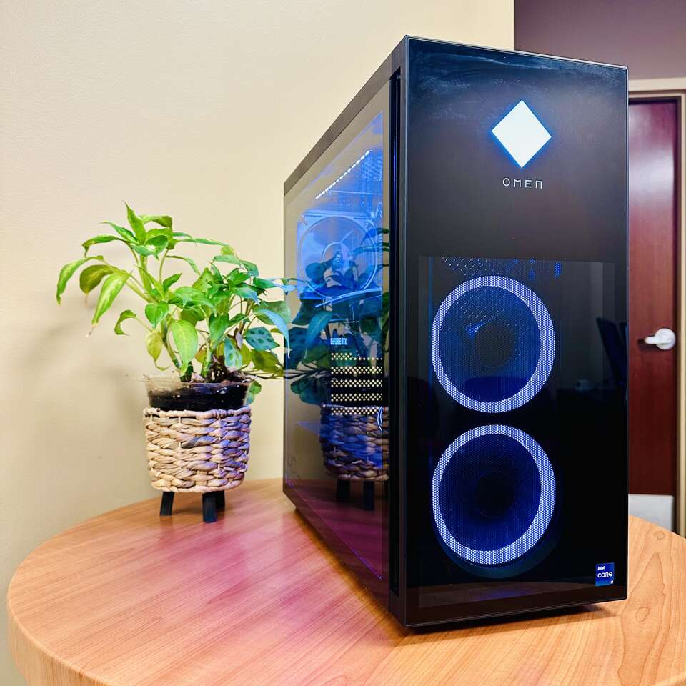 HP OMEN 40L Gaming Desktop, i71270… Computers