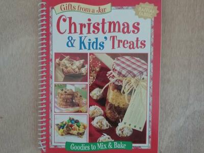 Gifts from a Jar: Christmas & Kids Treats