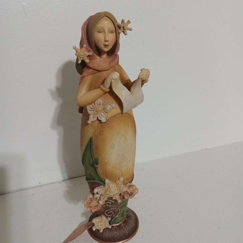 Resolutions Blooming Wild 10 inch Figure