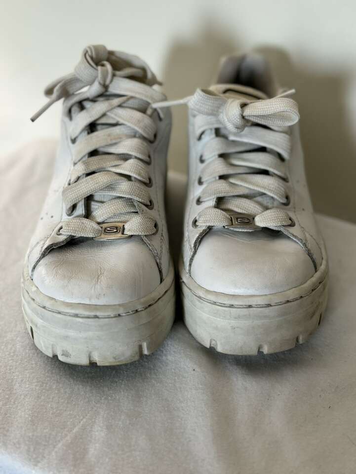 Skechers Womens Plateau Size 6 White