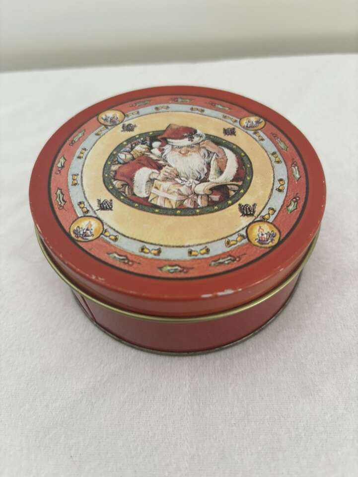 Set of 6 Vintage Santa Tin Coaster 3.5 inch D