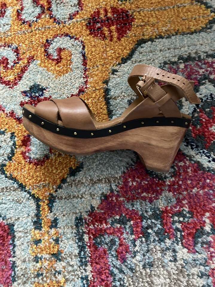 Cordani Leather Clogs