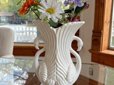 Maddux of California Double Swan Vase