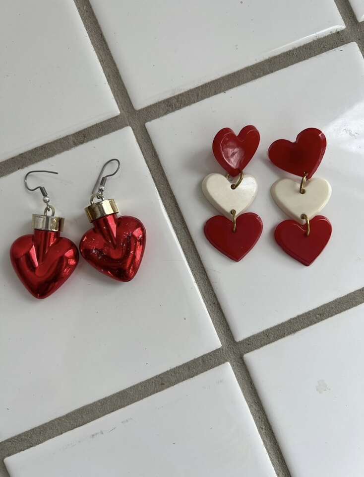 2 Sets Heart Earrings