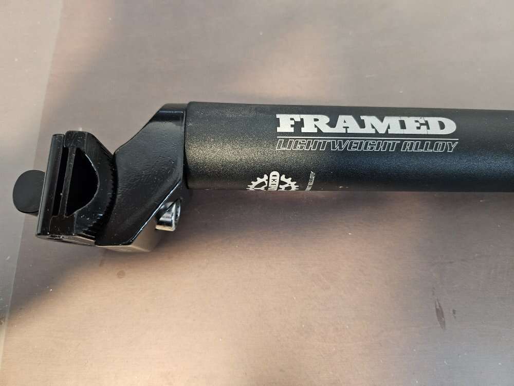 Framed lightweight Alloy 31.6mm seatpost