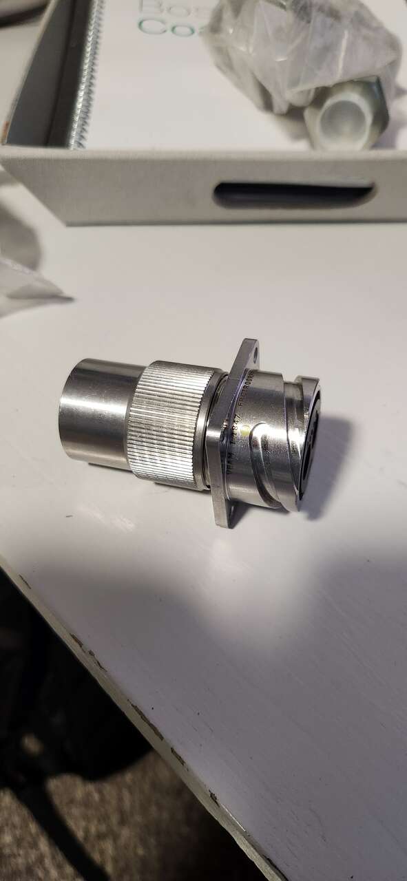 Veam 2-Plug Terminal Circular Connector FRCIR00RFF24-9S-F80-VO-98-D627