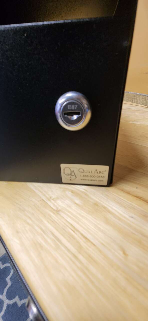 LMC-LKIT Mailbox Locking Kit Black