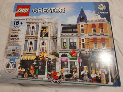 Brand new sealed retired Lego Assembly Square
