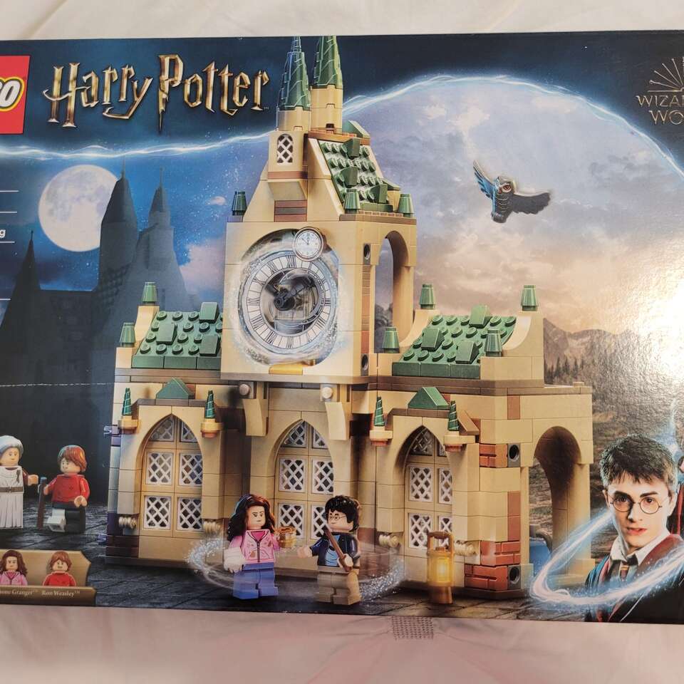 Brand new retired Lego Harry potter set