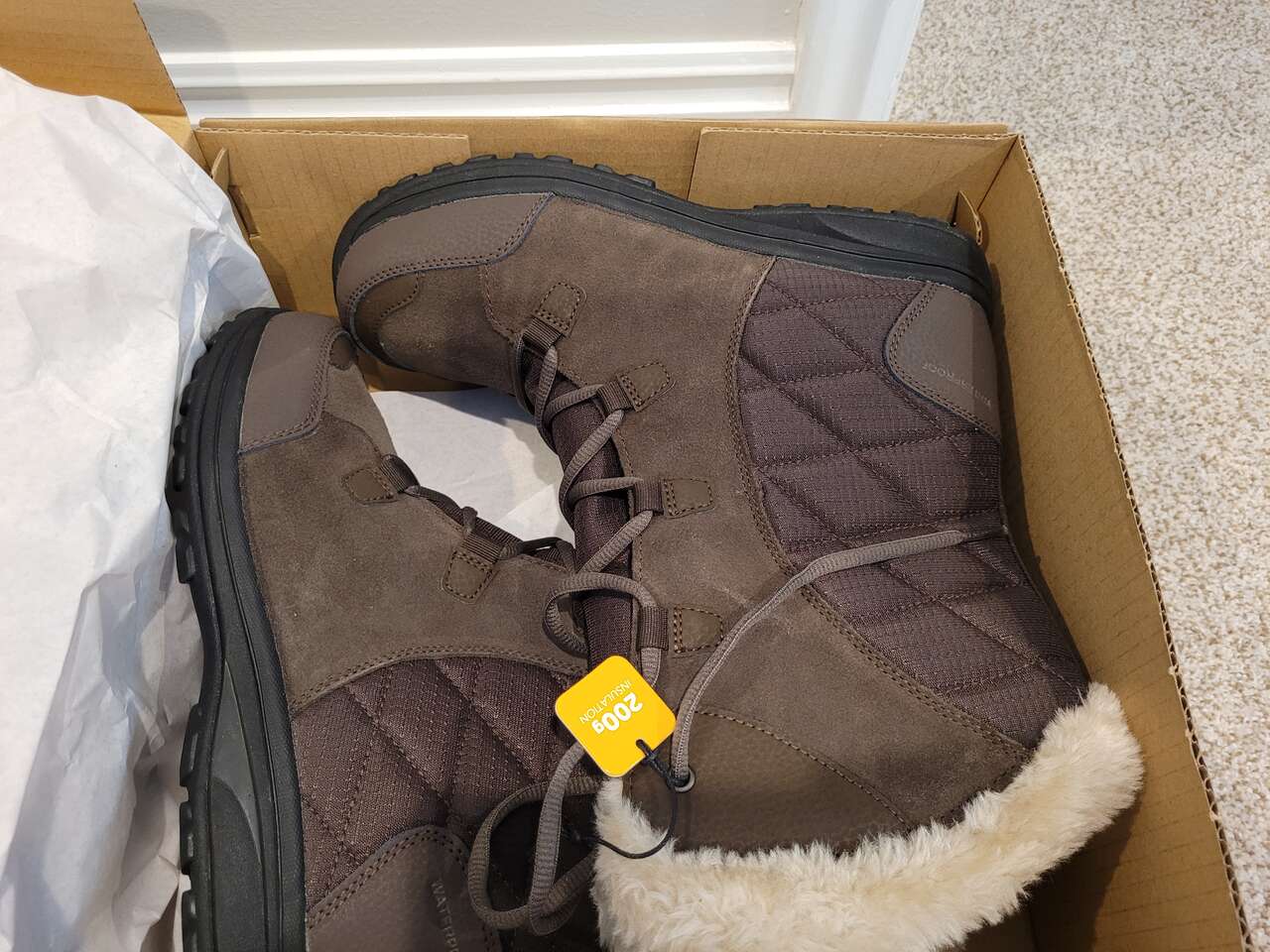 New Women's size 10 Columbia Boots
