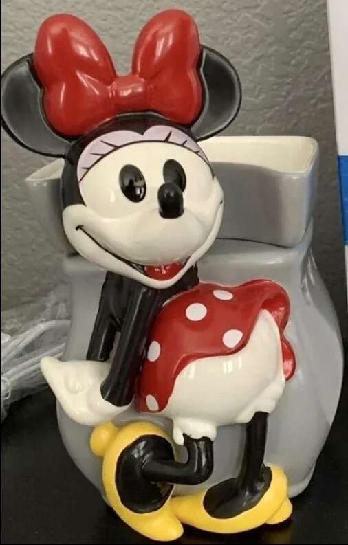 Scentsy Minnie Mouse Classic Curve Scentsy Warmer