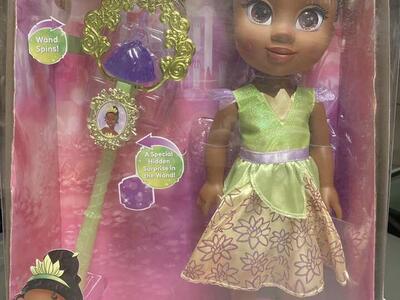 Tiana doll w/ Tiara NEW IN BOX