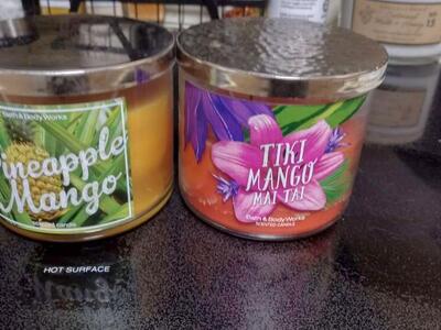 Bath and body works 3 wick candles