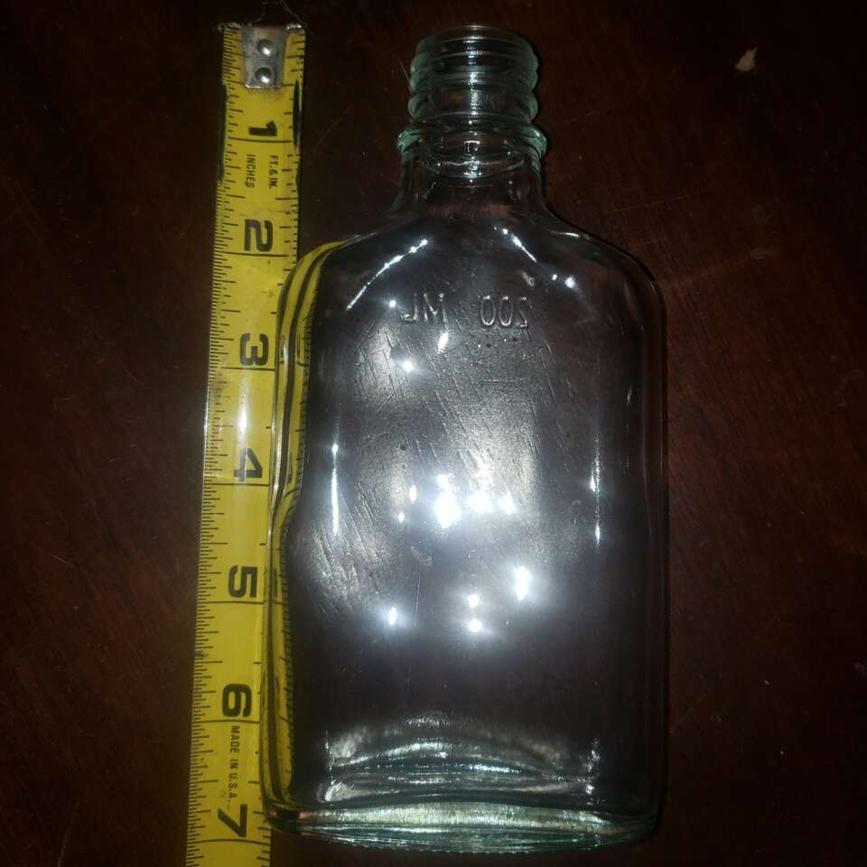 200Ml flask glass bottles (12)