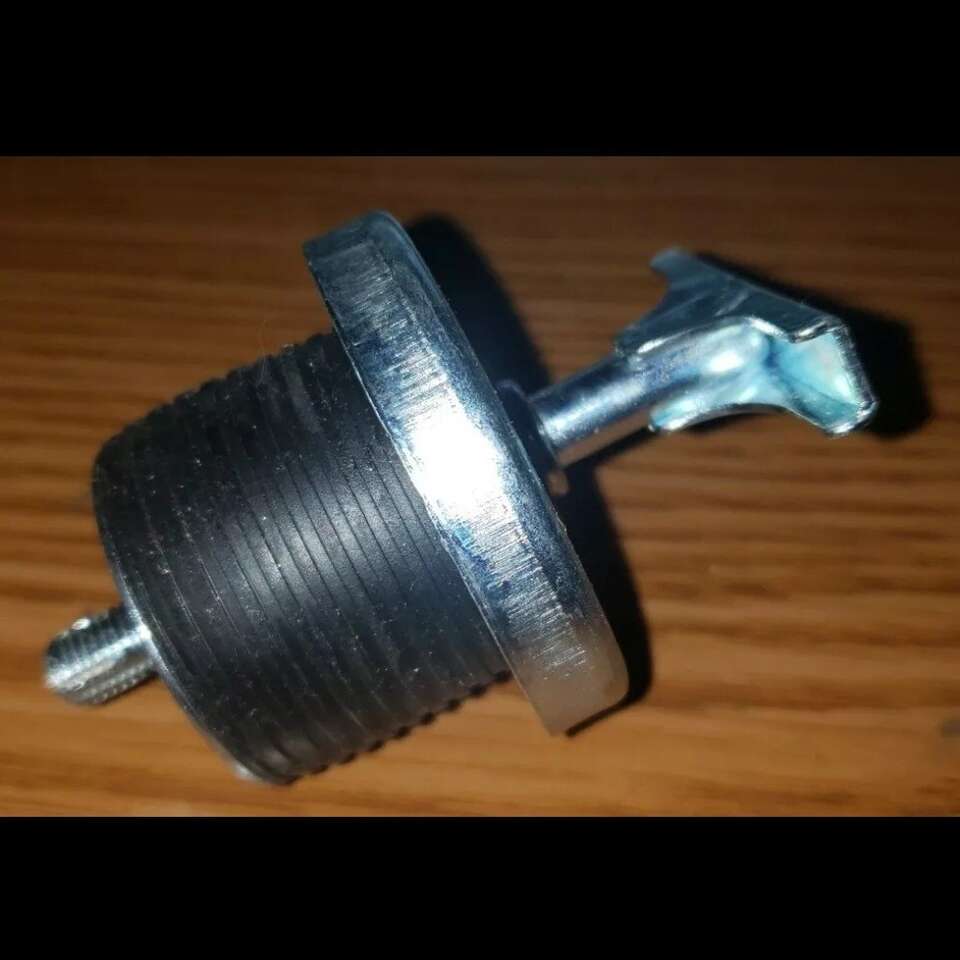 1.5in Oil Filler Cap Carquest 36094