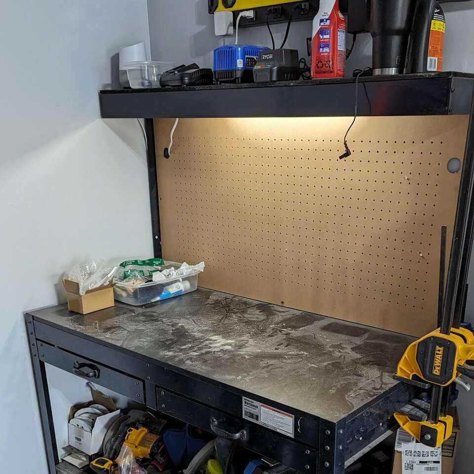 Harbor freight work bench Industrial