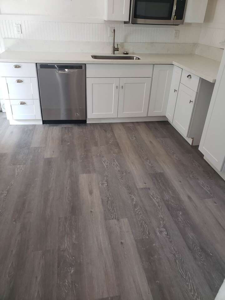 7x48 12mil lvp waterproof 261.47sqf available