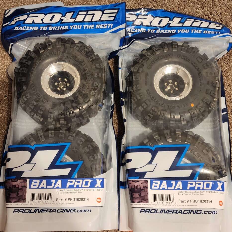 2.2 gearhead trail kings with proline baja pro X!!