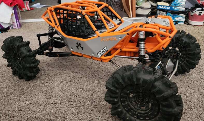 Axial Ryft rock bouncer/crawler
