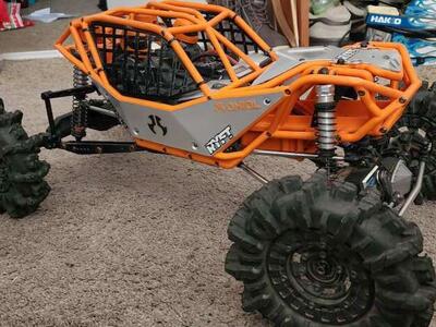 Axial Ryft rock bouncer/crawler