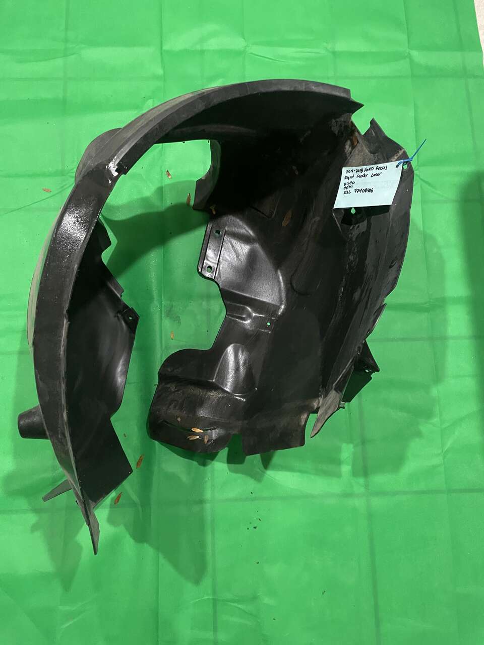 2012-2018 Ford Focus Right Fender Liner
