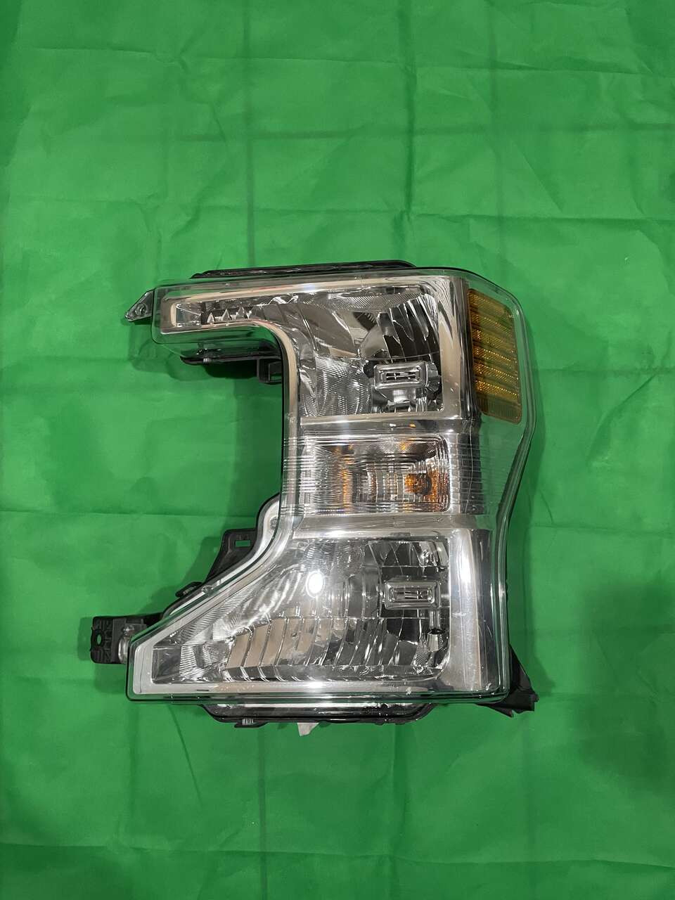 2020-2022 Ford F-250 F-350 Left Headlight