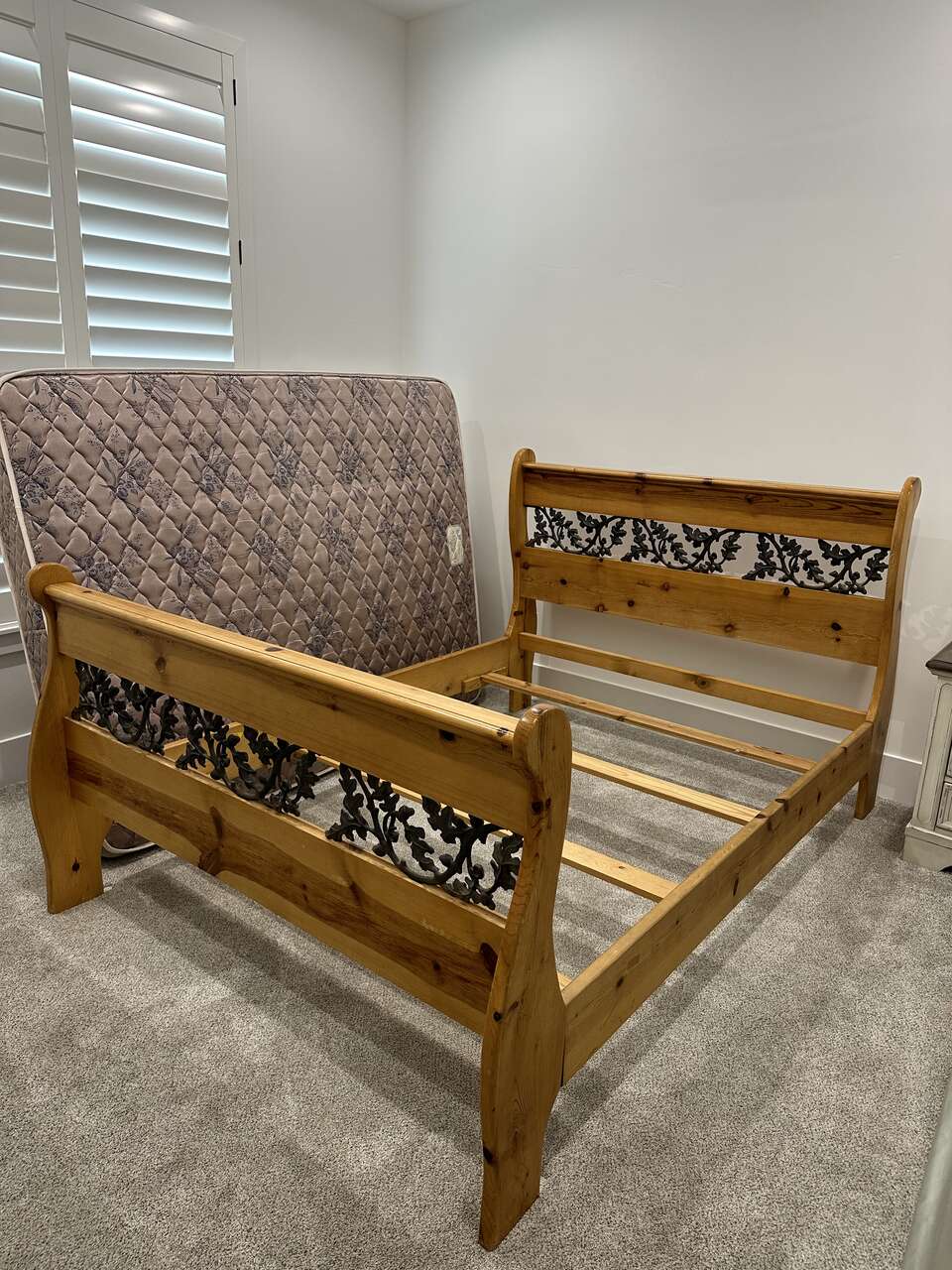 Queen Sleigh Bed Furniture