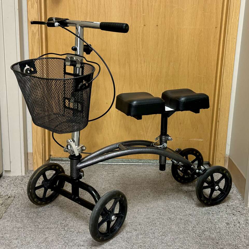 Drive Medical Dual Pad Steerable Knee Walker with Basket