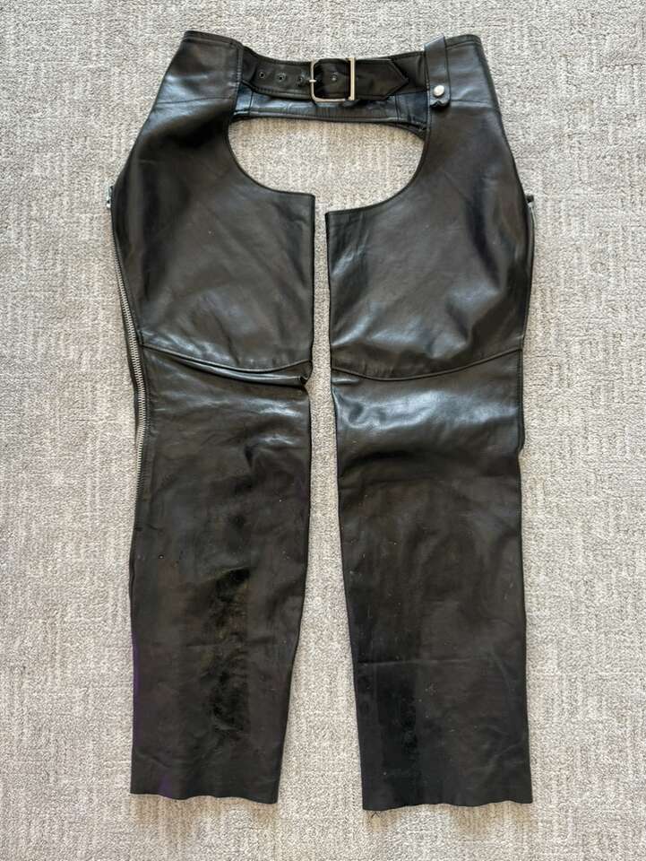 Brooks Leather Motorcycle Chaps – Size Small
