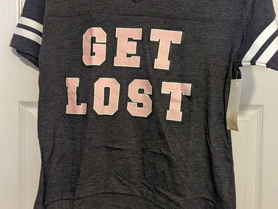 Women's V-Neck T-Shirts (Several Listed/Please See All Pictures)