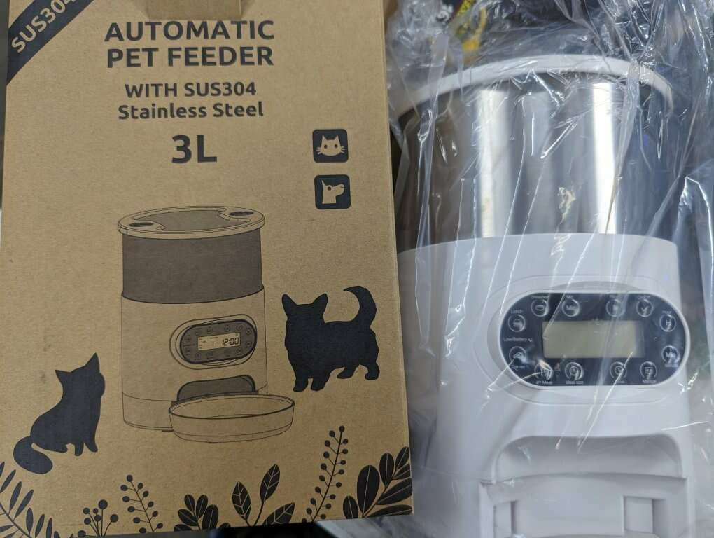 Automatic Pet Food Dispenser